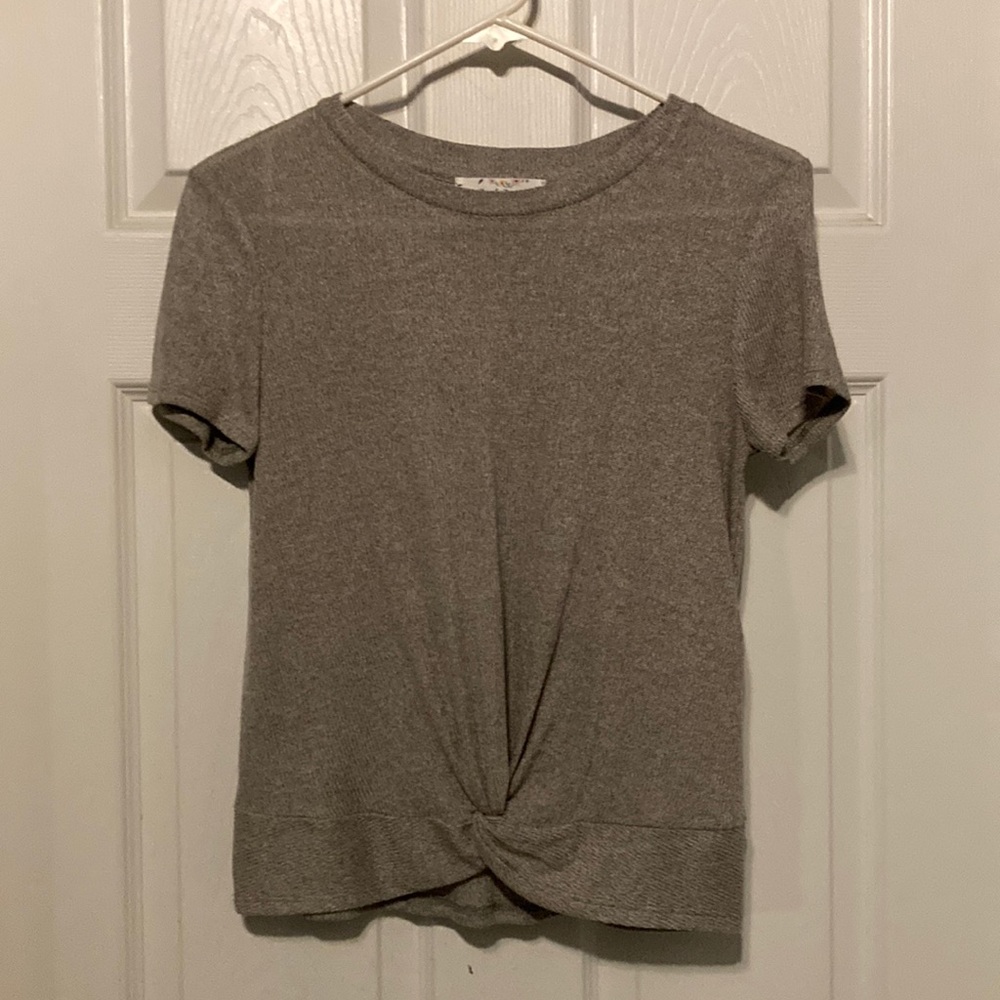 Gray top